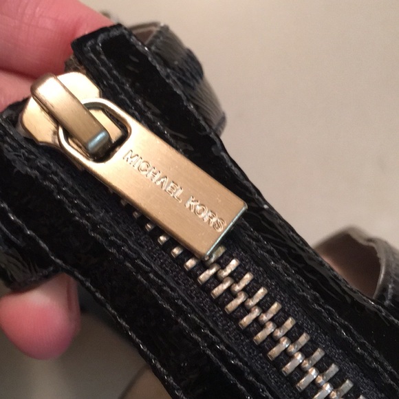 Michael kors black patent leather heels - Picture 5 of 5